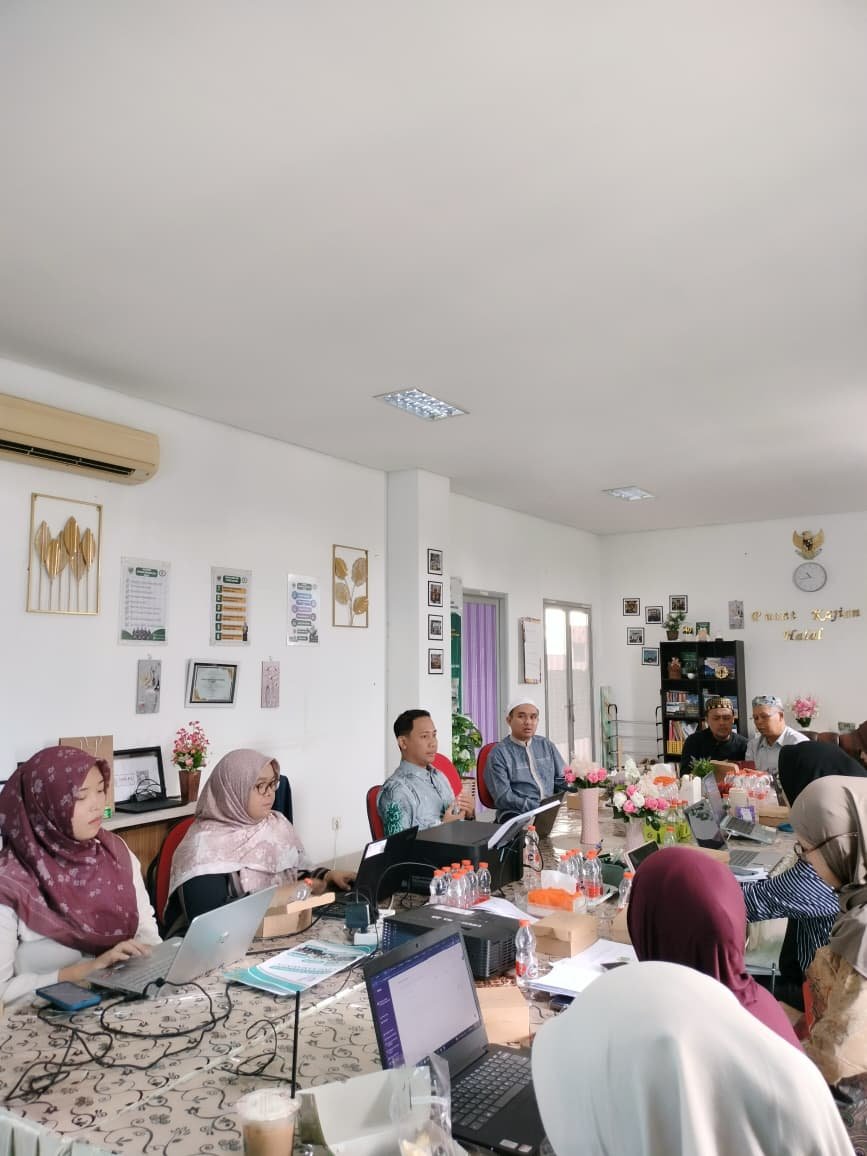 Perkuat Proses Sertifikasi Halal, LPH UINSI Samarinda Kembali Gelar Sidang Fatwa Bersama MUI Kaltim post thumbnail image